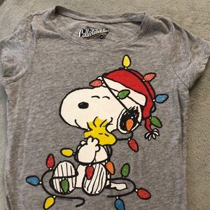 Old navy snoopy t-shirt